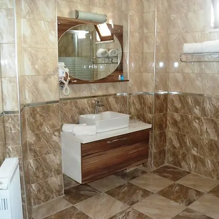 Anadolu Hotel *